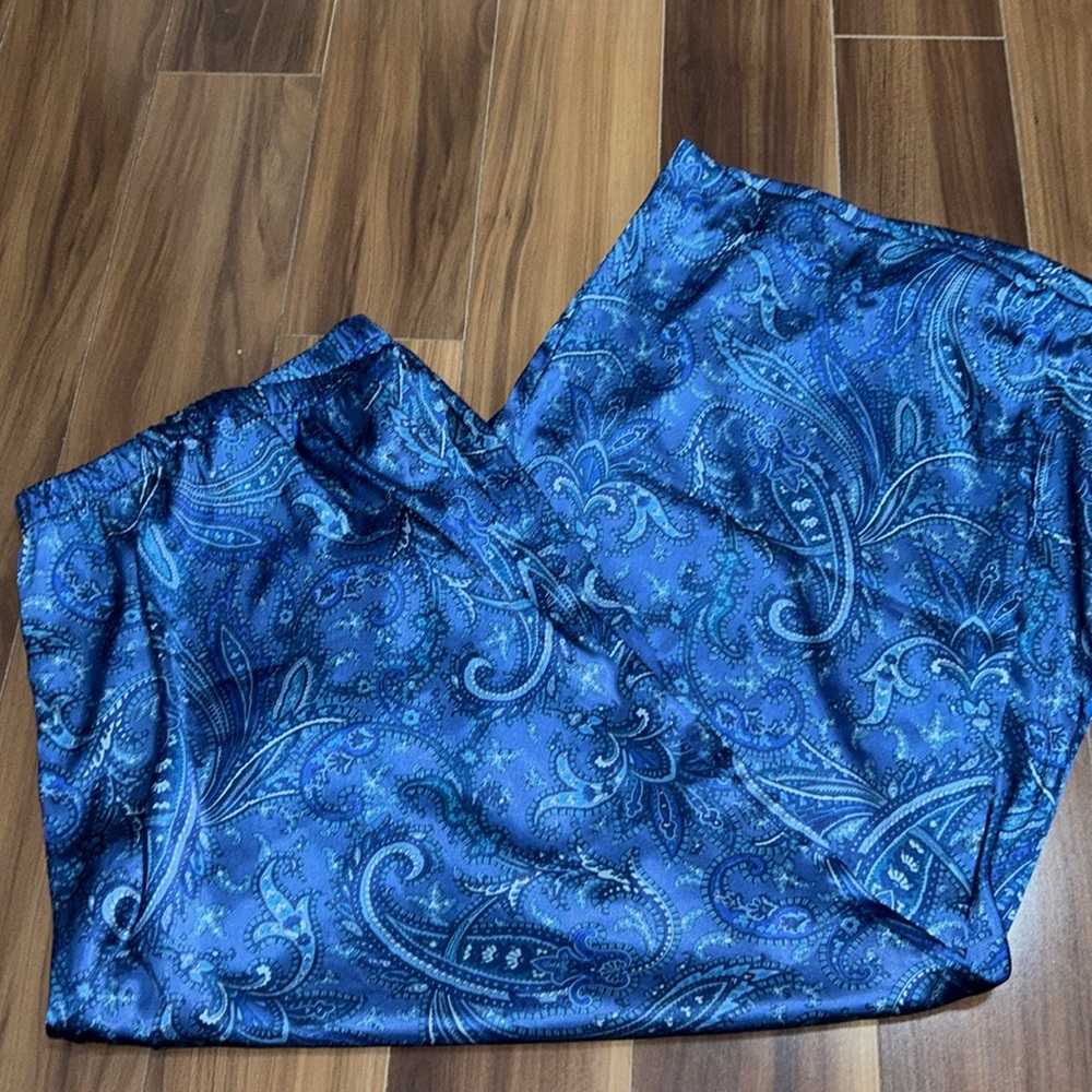 3X Cacique silky pajama capri pants paisley blue - Picture 1 of 2